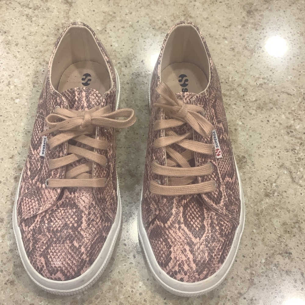 NWT SUPERGA 2750 in Pink Snake Size 2.5